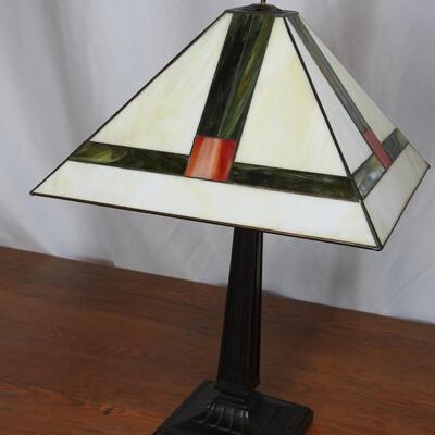 Tiffany Style Table Lamp 