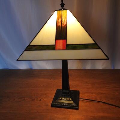 Tiffany Style Table Lamp 