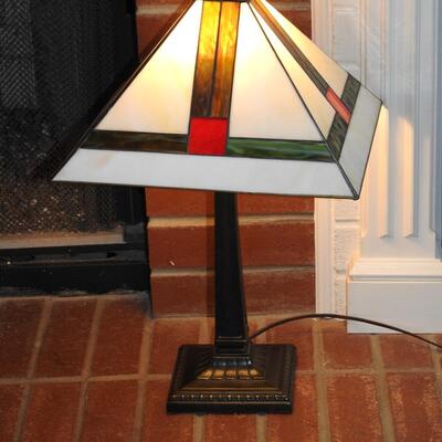 Tiffany Style Table Lamp 