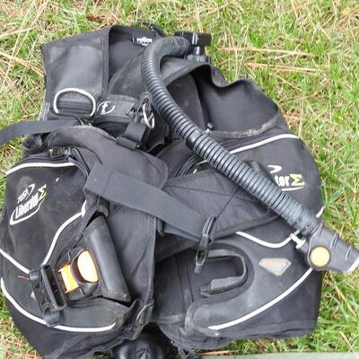 Tusa Liberator Diving Vest/Regulator