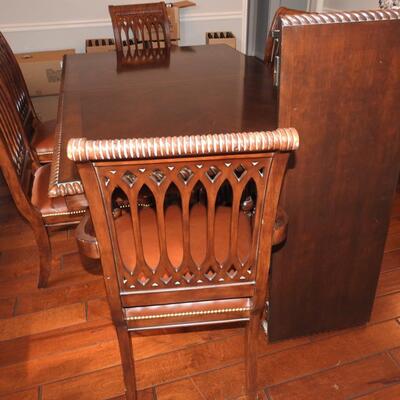 Dining room table & chairs