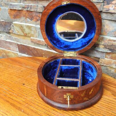 Vintage Jewelry Box