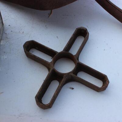 VARIETY OF FARM FINDS