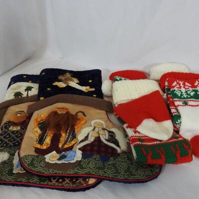 Holiday decor & stockings