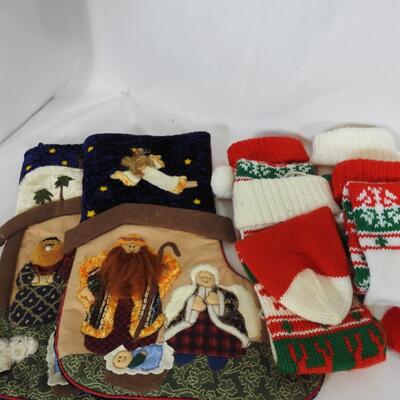 Holiday decor & stockings