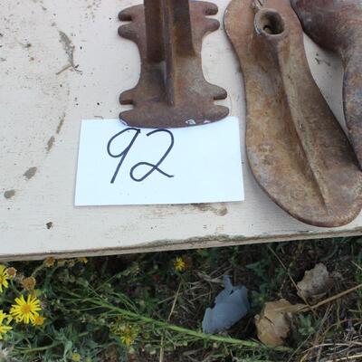    VINTAGE SHOE FORMS