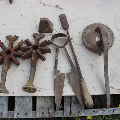 VINTAGE FARM FINDS