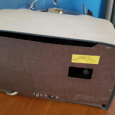 Vintage Crosley radio