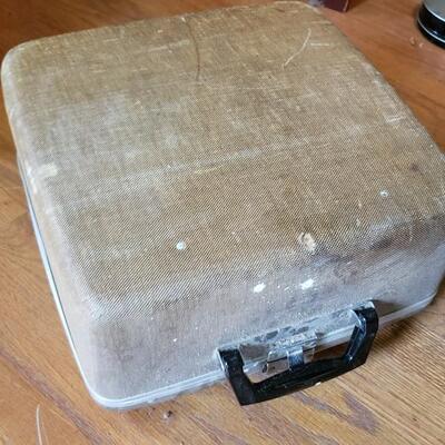 Vintage Royal manual typewriter 