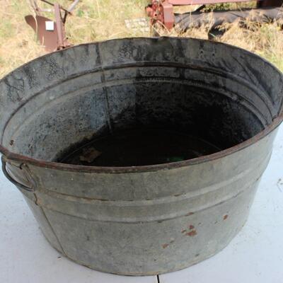 WASH TUBS