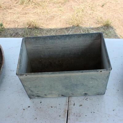  GALVANIZED  FEEDERS