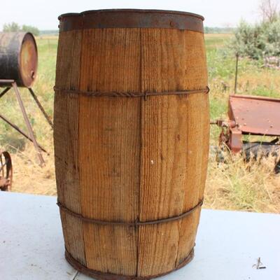   WOOD BARREL AND WOOD PLANTER
