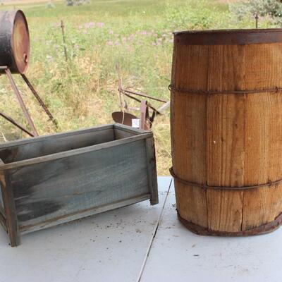   WOOD BARREL AND WOOD PLANTER