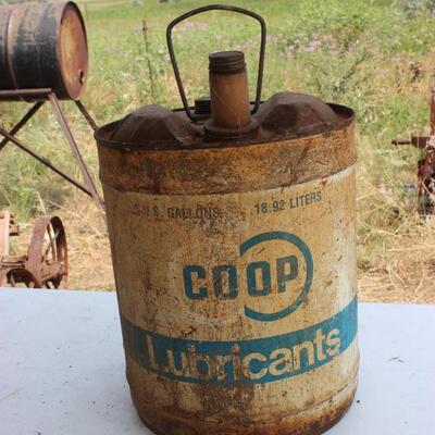 VINTAGE GAS CONTAINERS