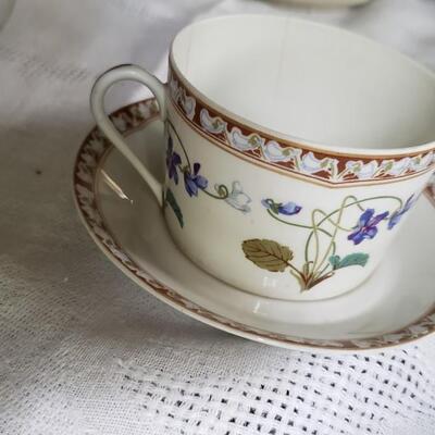 Haviland limoges teacup with hairline crack