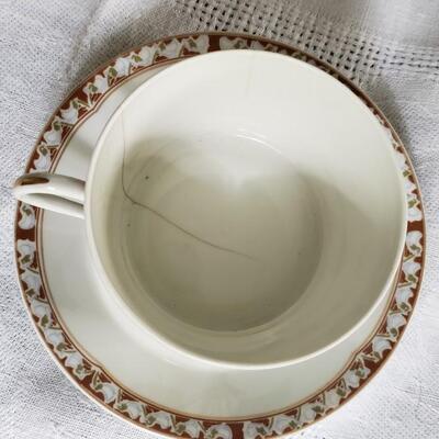 Haviland limoges teacup with hairline crack