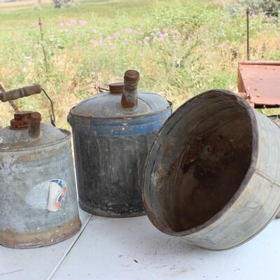    VINTAGE CANS & MORE