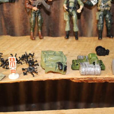 GI Joe Action Figures and Accessories - QTY 20+