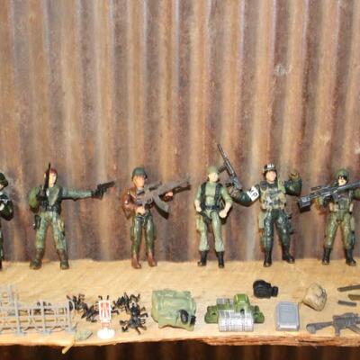 GI Joe Action Figures and Accessories - QTY 20+