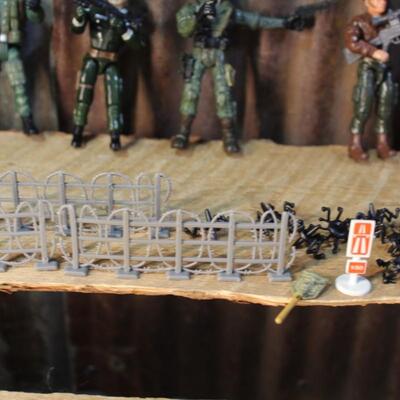 GI Joe Action Figures and Accessories - QTY 20+