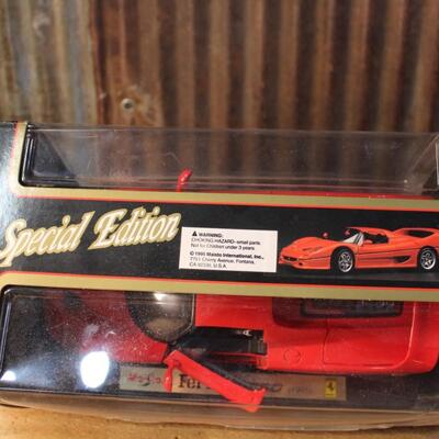 Maisto Special Edition Ferrari F75 (1995) - 1:18 Scale New