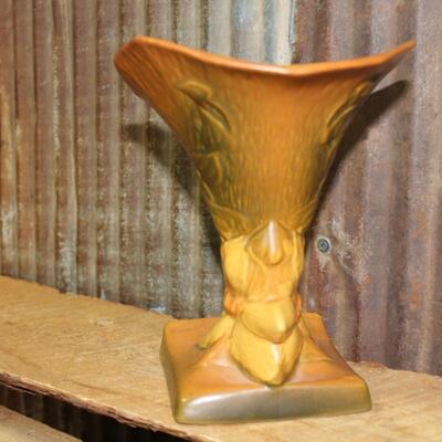 Vintage Roseville Vase, 191-9, Clematis