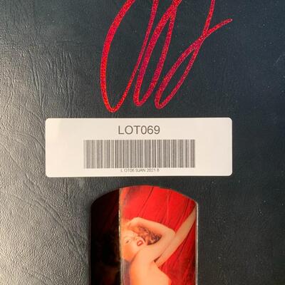 2002 Merlot, Marilyn Monroe Pose No. 2, Velvet Collection