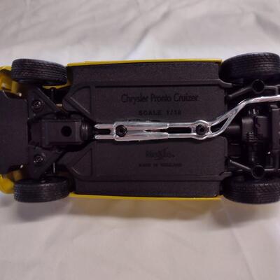 Maisto 1:18 Scale Diecast Vehicles, Loose - QTY 3