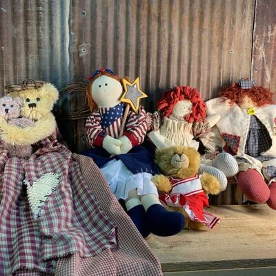 Plush Dolls and Bears - QTY 5