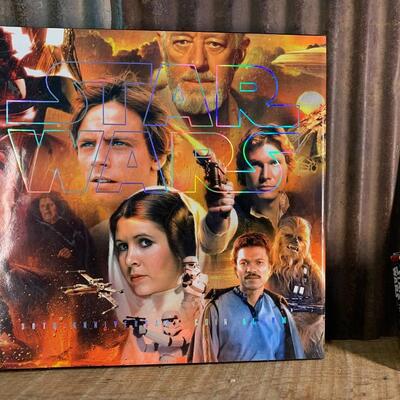Star Wars Collectibles, Books, Ships Cards & More - QTY 12