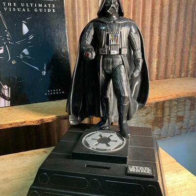 Star Wars Collectibles, Books, Ships Cards & More - QTY 12