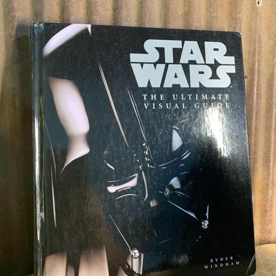 Star Wars Collectibles, Books, Ships Cards & More - QTY 12