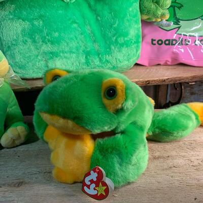 Frog Plushies, Pillows, Beanie Baby - QTY 6