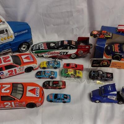 Diecast Vehicles, NASCAR, 1:24 and 1:64 Scale - QTY 16