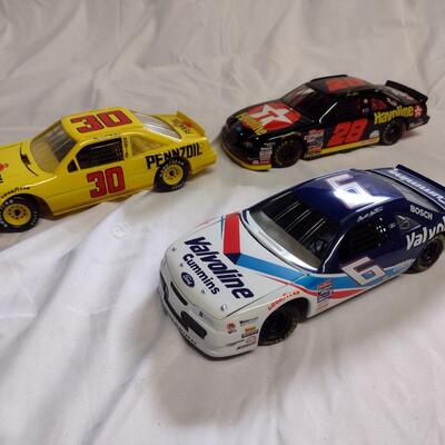 1:24 Scale Diecast NASCAR Cars - QTY 5
