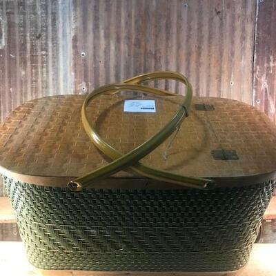 Vintage Picnic Baskets, Plastic Dinnerware - QTY 2