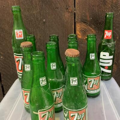 Antique 7-Up Soda Pop Bottle - QTY 10