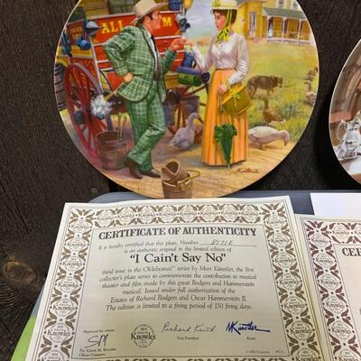 Annie, OLD Carnival Collector Plates, COA in Box, MINT - QTY 3