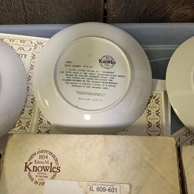 Annie, OLD Carnival Collector Plates, COA in Box, MINT - QTY 3
