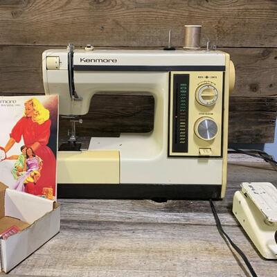 Vintage Kenmore Sewing Machine, Used w / Original Box 7 Instructions