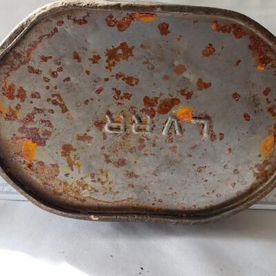 Metal rusted tea kettle object