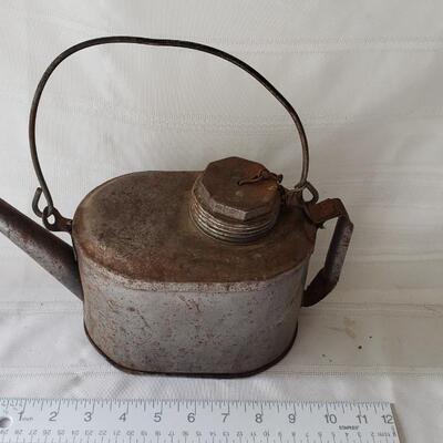 Metal rusted tea kettle object