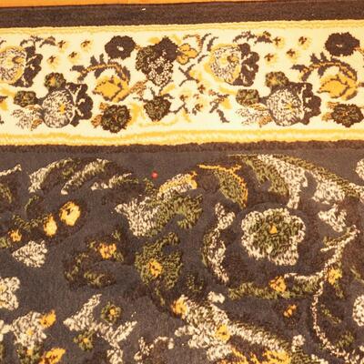 Lot 105  Kingdom Persian Polypropylene rug 