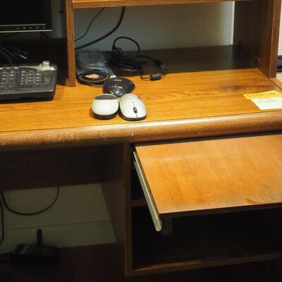 Lot 014 Computer Desk 41 X 23 X 59 with pull out keyboard shelf