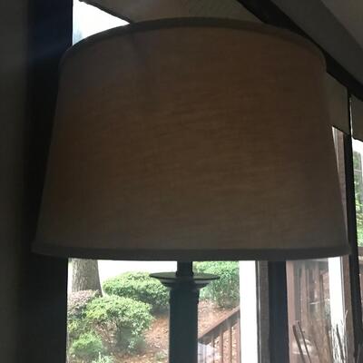 FLOOR LAMP