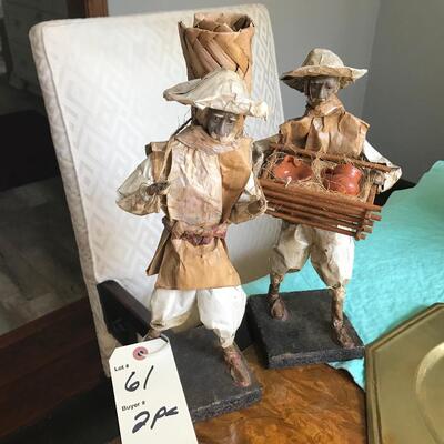 2 PC PAPER MACHE FIGURES/STATUETTES