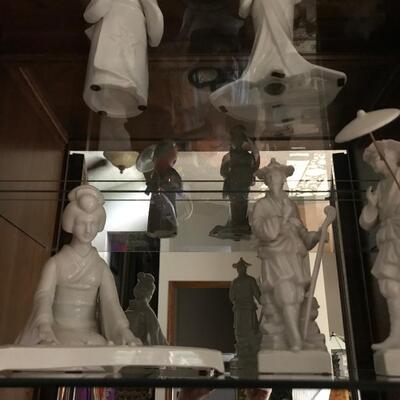 13 PC FIGURINES/STATUETTES 