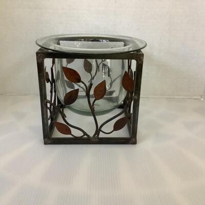 F642 Wrought Iron and Glass Decorative Candle Holder 