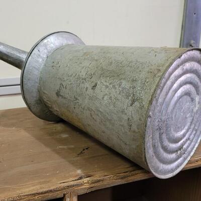 Lot 5: Vintage 4 Quart Metal Spout Shield Can 