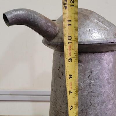 Lot 5: Vintage 4 Quart Metal Spout Shield Can 